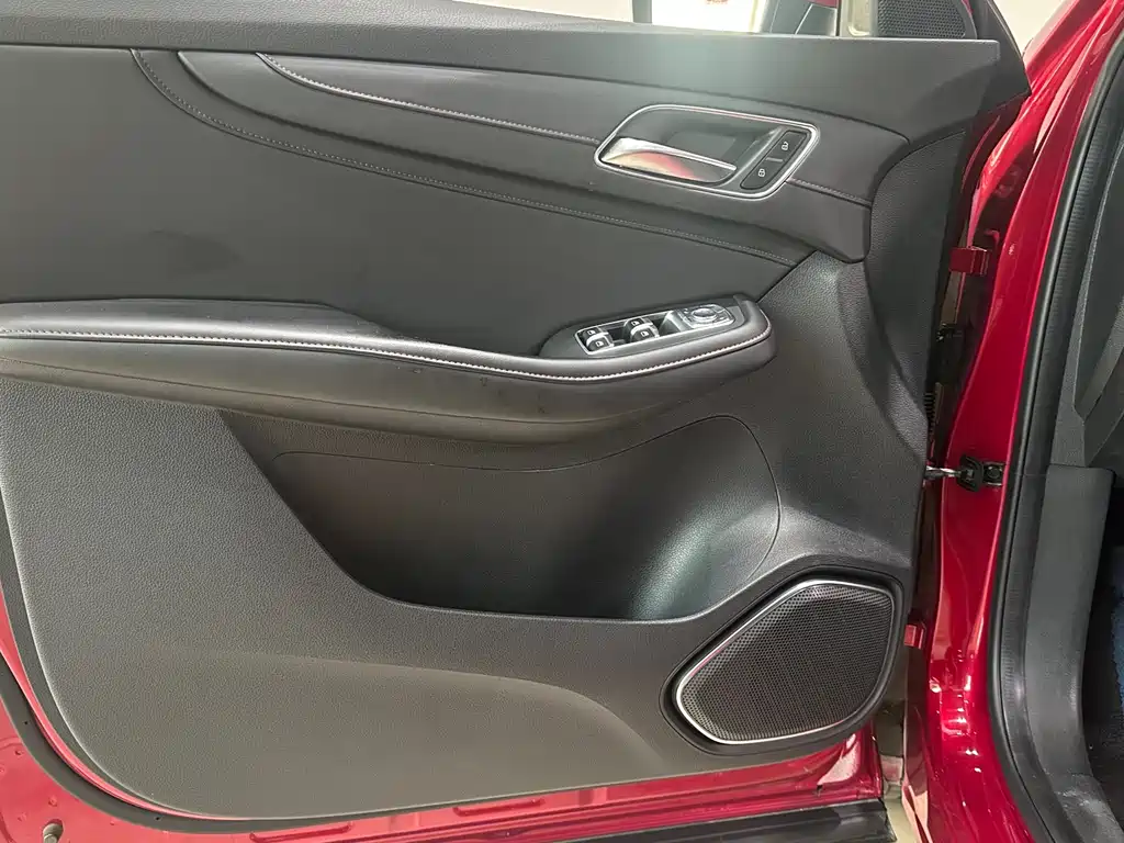 MG HS 2019 20T automatic two-wheel drive luxury version National VI купить на сайте DeffCars