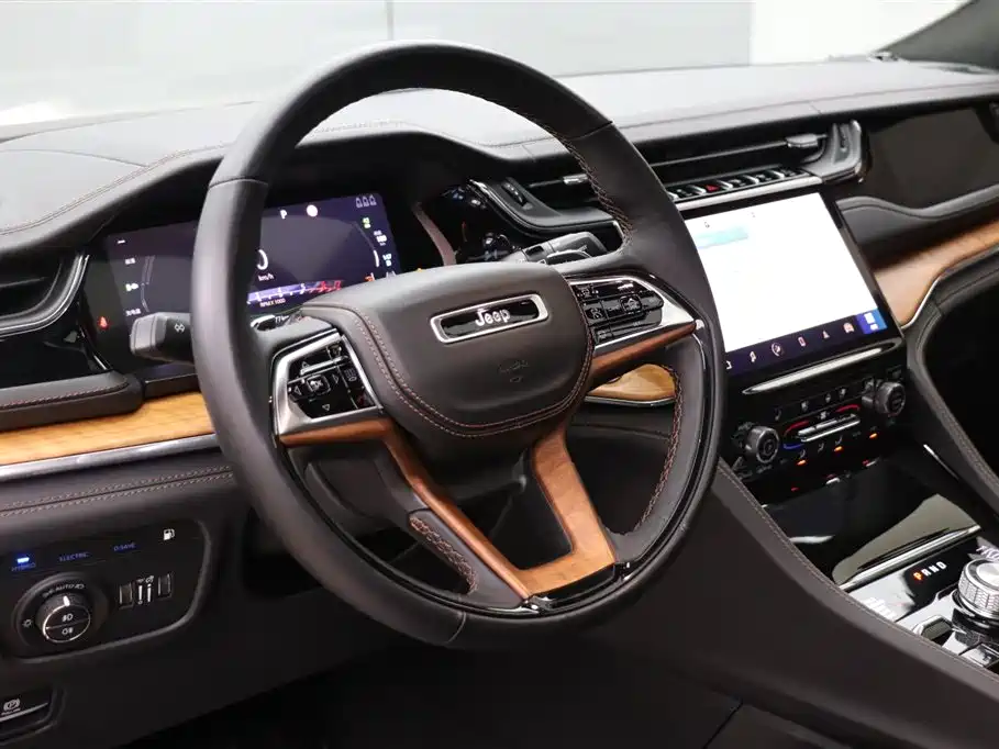 Grand Cherokee 4xe imported 2023 4xe peak version купить на сайте DeffCars