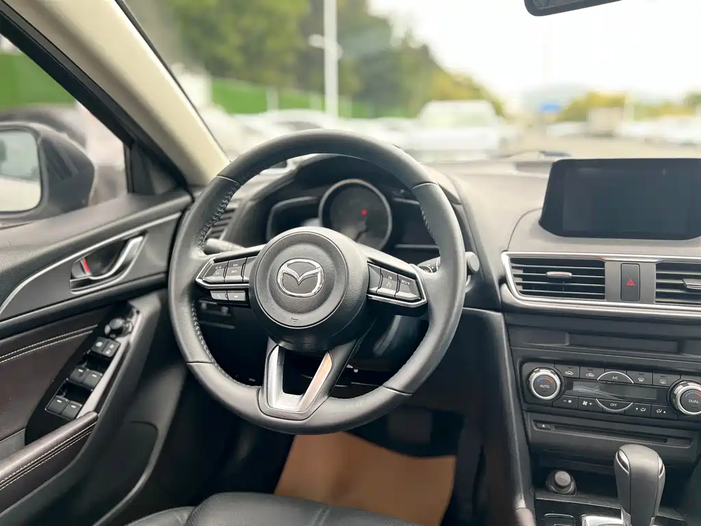 Mazda3 Angkesela 2017 hatchback 2.0L automatic sports model National V купить на сайте DeffCars