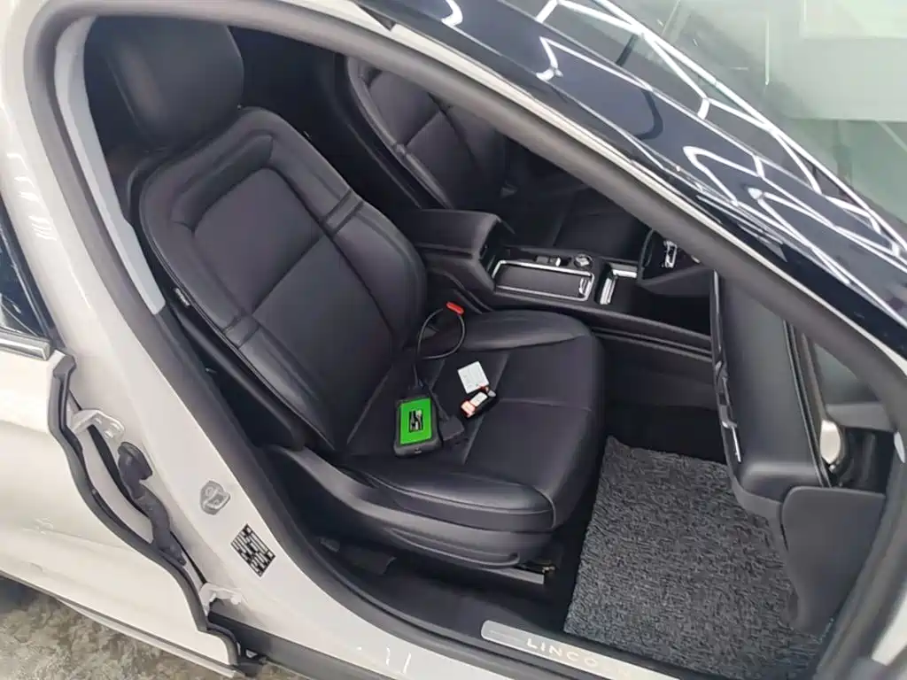 Adventurer 2022 facelift 2.0T two-wheel drive exclusive version купить на сайте DeffCars