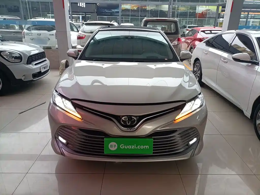 Camry 2018 2.5G Deluxe Edition купить на сайте DeffCars