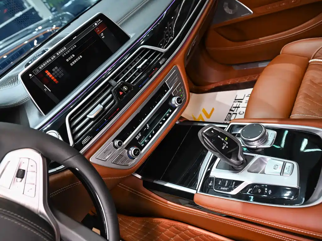 BMW 7 Series 2021 740Li xDrive Executive Luxury Package купить на сайте DeffCars