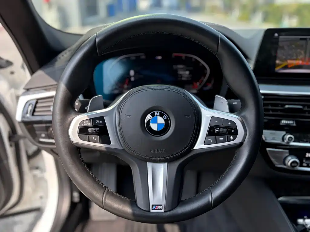 BMW 5 Series 2020 530Li Exclusive M Sports Package купить на сайте DeffCars