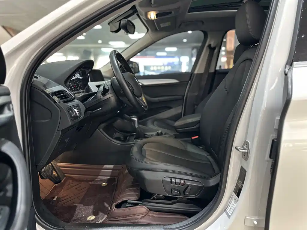 BMW X1 2018 sDrive20Li Leading Model купить на сайте DeffCars