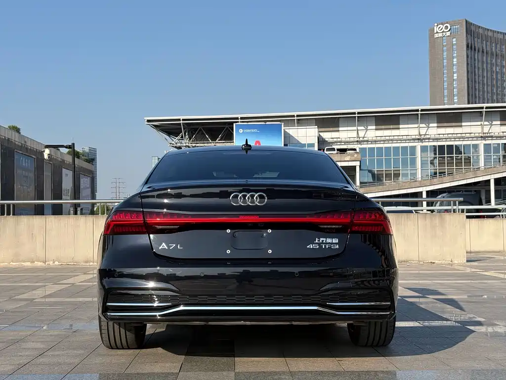 Audi A7L 2024 45 TFSI luxury model купить на сайте DeffCars