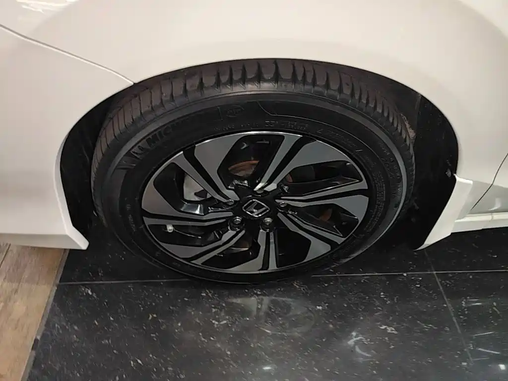 Lingpai 2016 1.8L CVT Deluxe Edition купить на сайте DeffCars