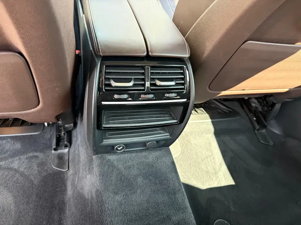 BMW 5 Series 2019 530Li Leading Luxury Package купить на сайте DeffCars