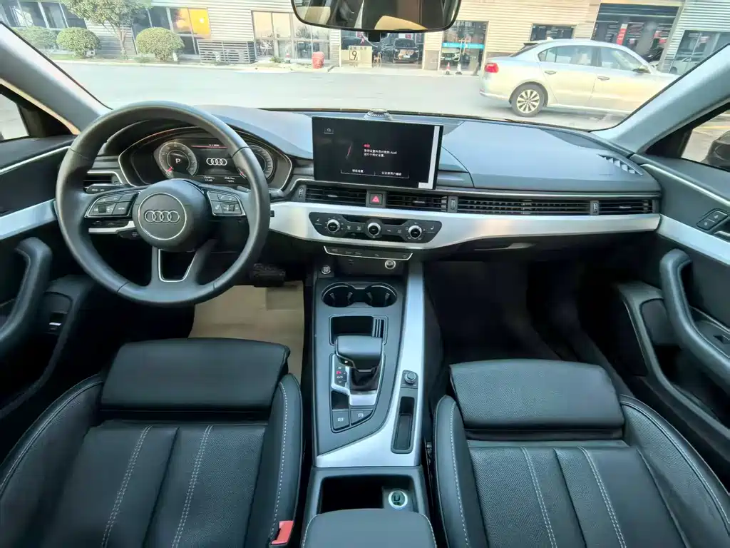 Audi A4L 2023 40 TFSI Fashionable and Dynamic купить на сайте DeffCars