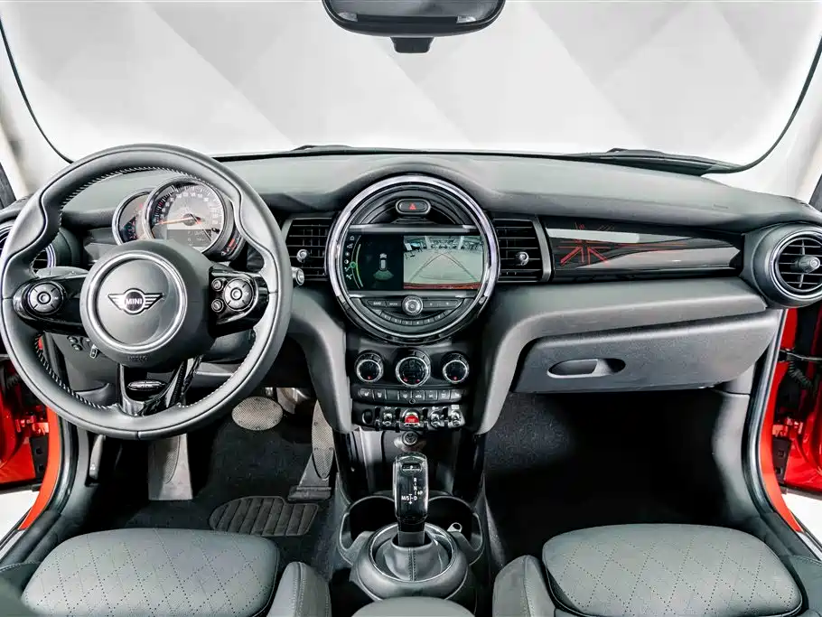 Mini 2020款 1.5T COOPER 五门日不落红限量版 купить на сайте DeffCars