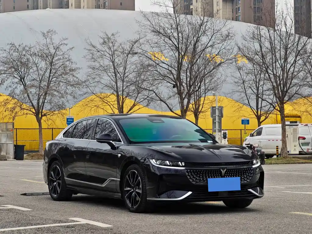 Lantu Chasing Light 2024 PHEV four-wheel drive ultra-long range flagship version купить на сайте DeffCars