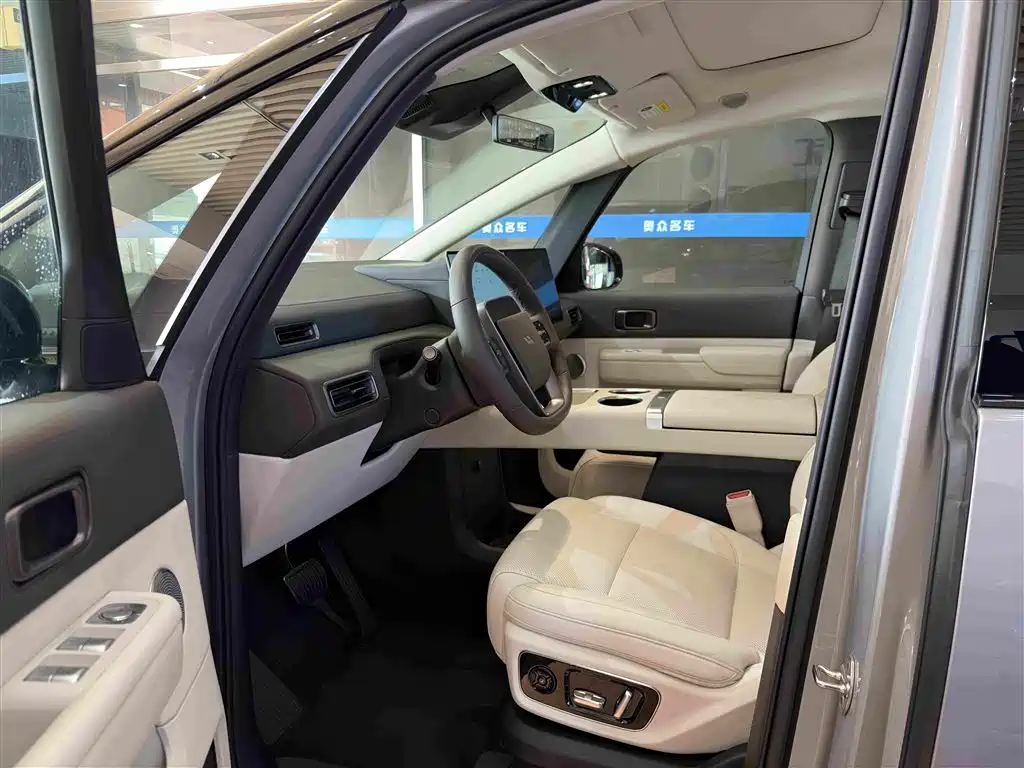 Ideal MEGA 2024 Ultra купить на сайте DeffCars