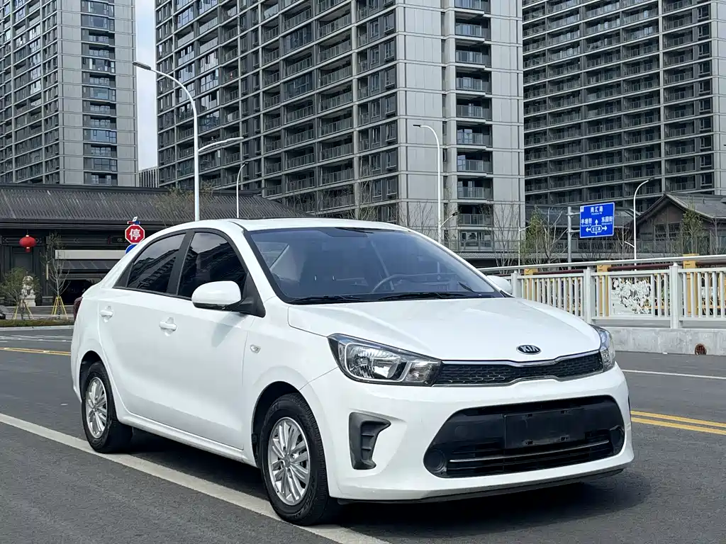 Huanchi 2020 1.4L automatic comfort sunroof version купить на сайте DeffCars