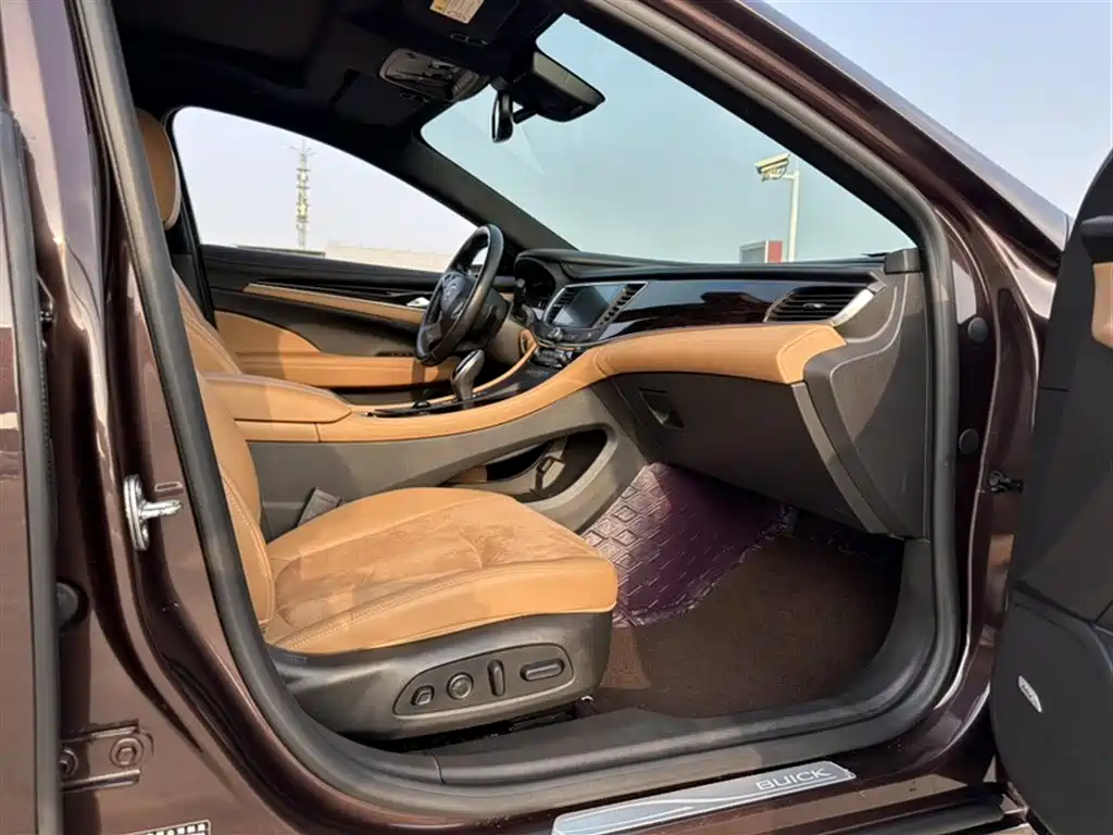 LaCrosse 2018 28T luxury model купить на сайте DeffCars