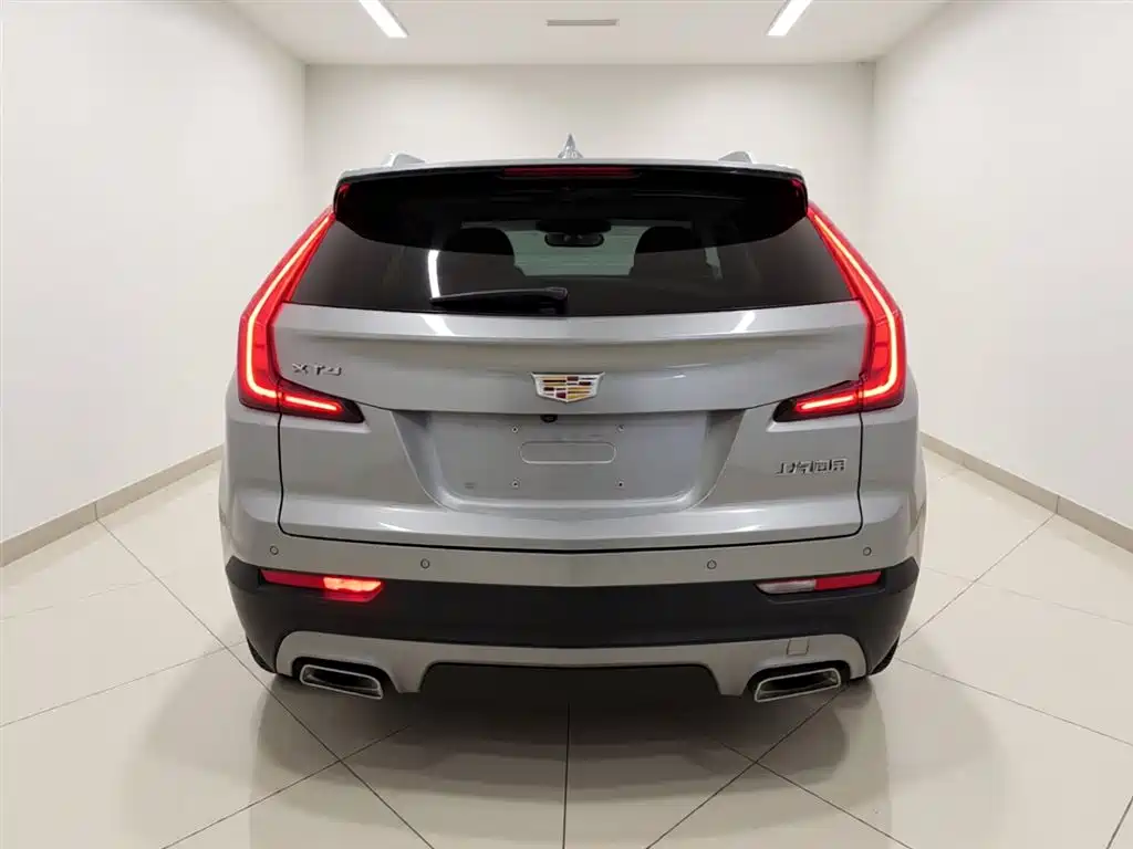 Cadillac XT4 2023 28T two-wheel drive premium model купить на сайте DeffCars