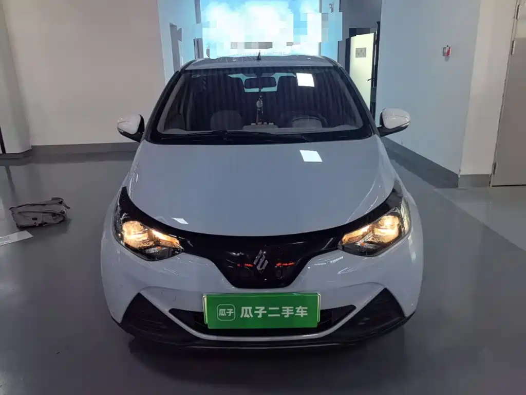 Yizhi EV2 2024 model 201km comfort model купить на сайте DeffCars