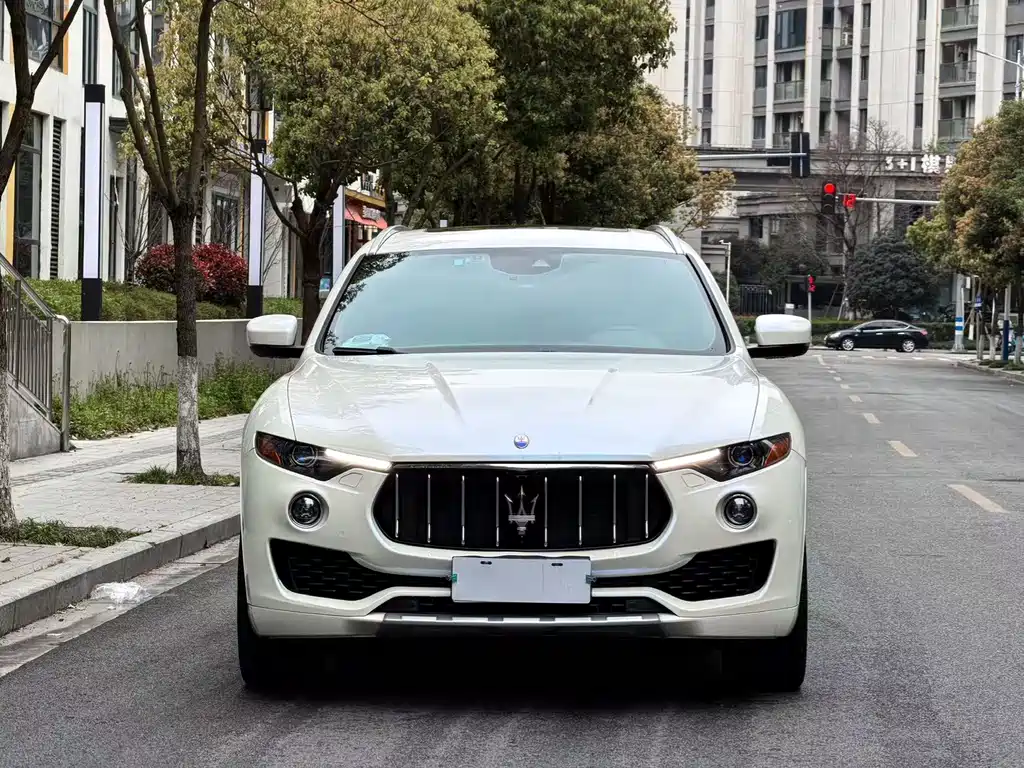 Levante 2016 3.0T S standard model купить на сайте DeffCars