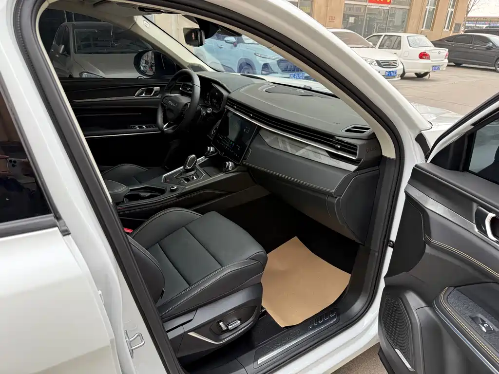 Lynk & Co 01 2024 2.0TD 2WD Global Pro купить на сайте DeffCars