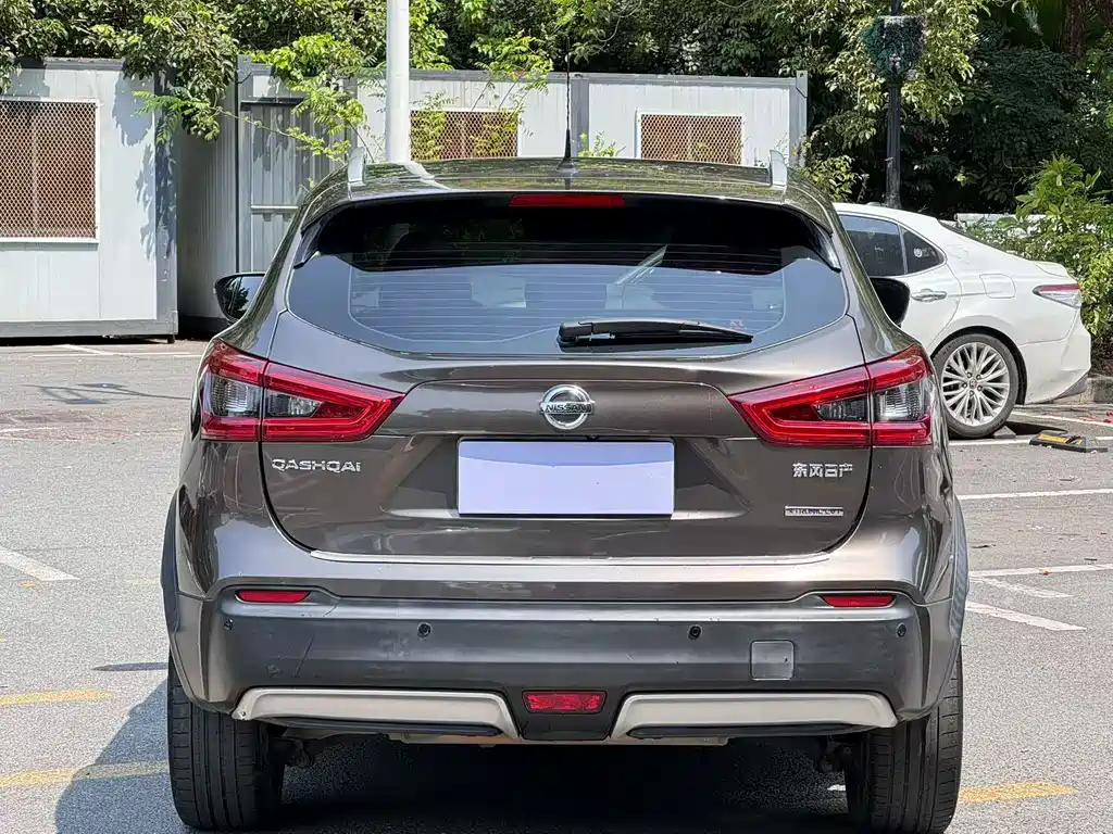 Qashqai 2019 2.0L CVT Deluxe Edition купить на сайте DeffCars