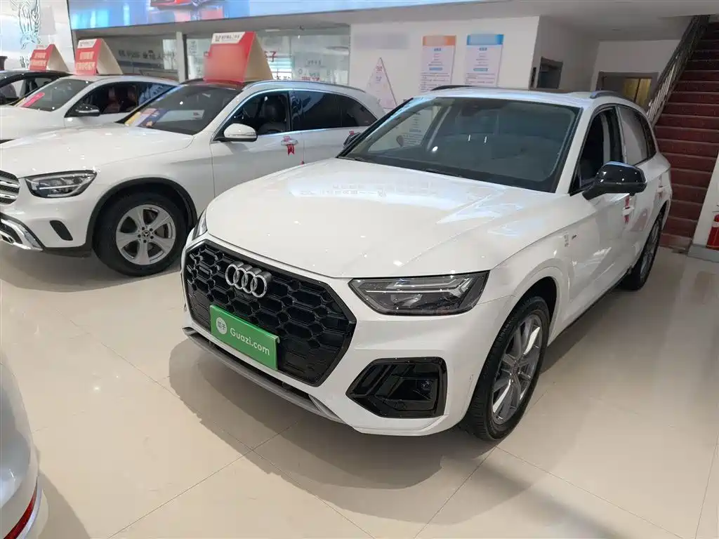 Audi Q5L 2022 facelift 40T luxury and dynamic model купить на сайте DeffCars
