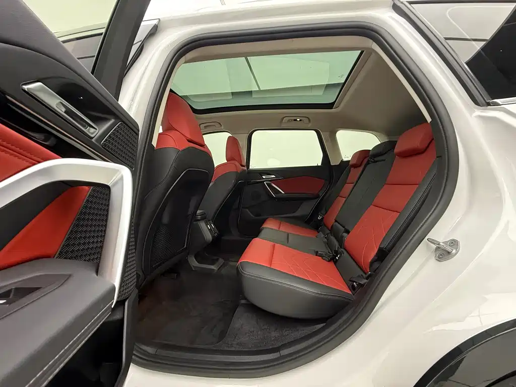 BMW X1 2023 sDrive20Li X Design Package купить на сайте DeffCars
