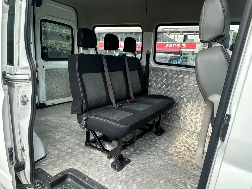 Xintu V80 2019 2.5T classic 6-speed manual Aoyuntong modified short-axle ultra-low roof 5/6 seats купить на сайте DeffCars