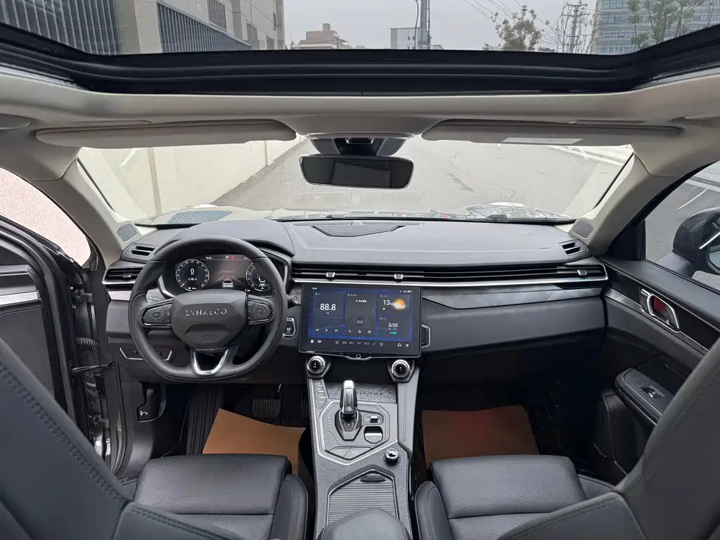 Lynk & Co 01 2021 2.0TD 2WD Yao Pro купить на сайте DeffCars