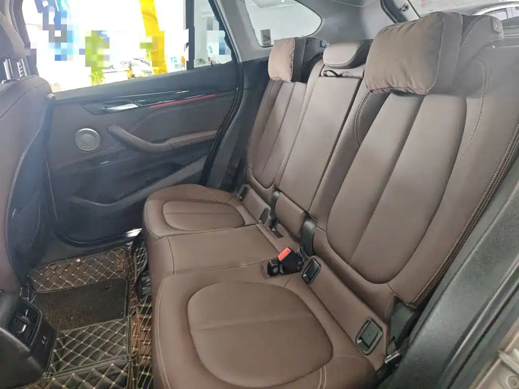 BMW X1 2022 sDrive25Li Leading Model купить на сайте DeffCars