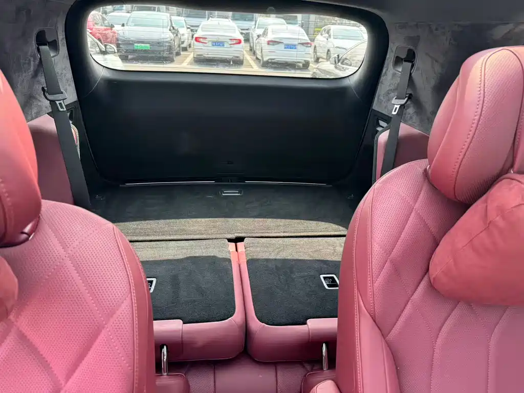 Wenjie M8 2025 extended range Ultra version 53.4kWh 6-seater version купить на сайте DeffCars