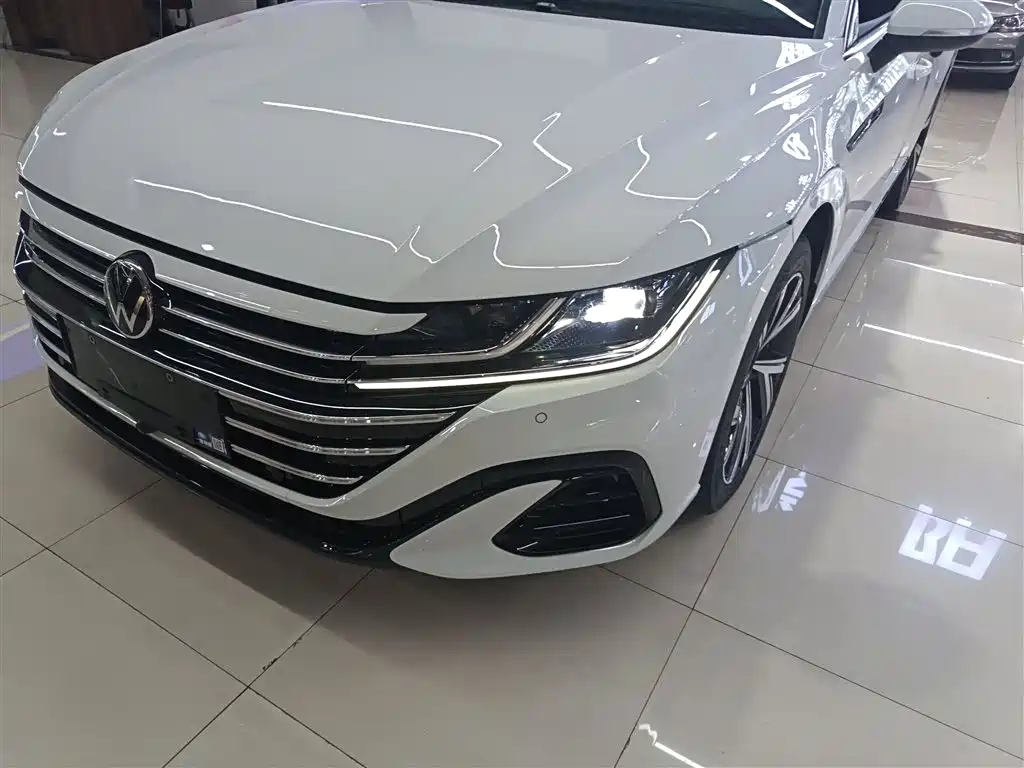 FAW-Volkswagen CC 2021 330TSI Dazzling Edition купить на сайте DeffCars