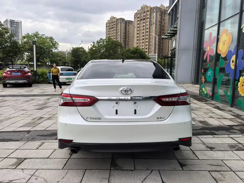 Camry 2021 2.5G Deluxe Edition купить на сайте DeffCars