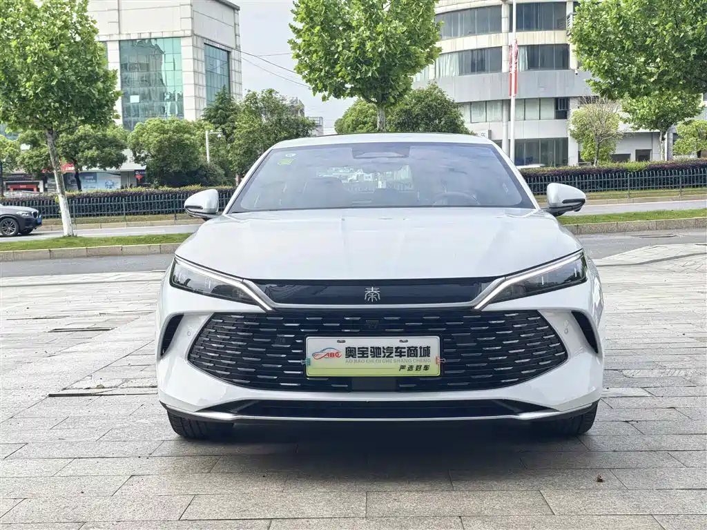 Qin L 2025 DM-i Smart Driving Edition 120KM Transcendent Type купить на сайте DeffCars