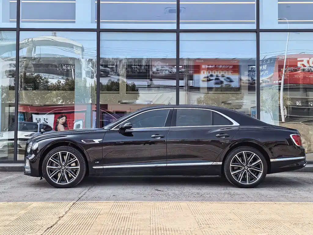 Flying Spur 2021 4.0T V8 Standard Edition купить на сайте DeffCars