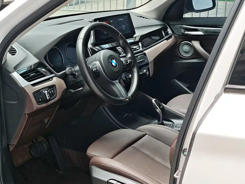 BMW X1 2021 xDrive25Li Exclusive Model купить на сайте DeffCars
