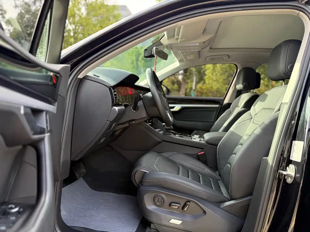 Touareg 2019 2.0TSI Sharp Wing Edition National VI купить на сайте DeffCars