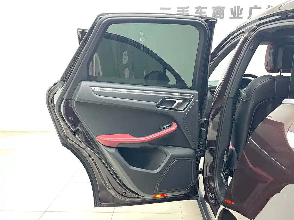 Macan 2023 Macan 2.0T купить на сайте DeffCars