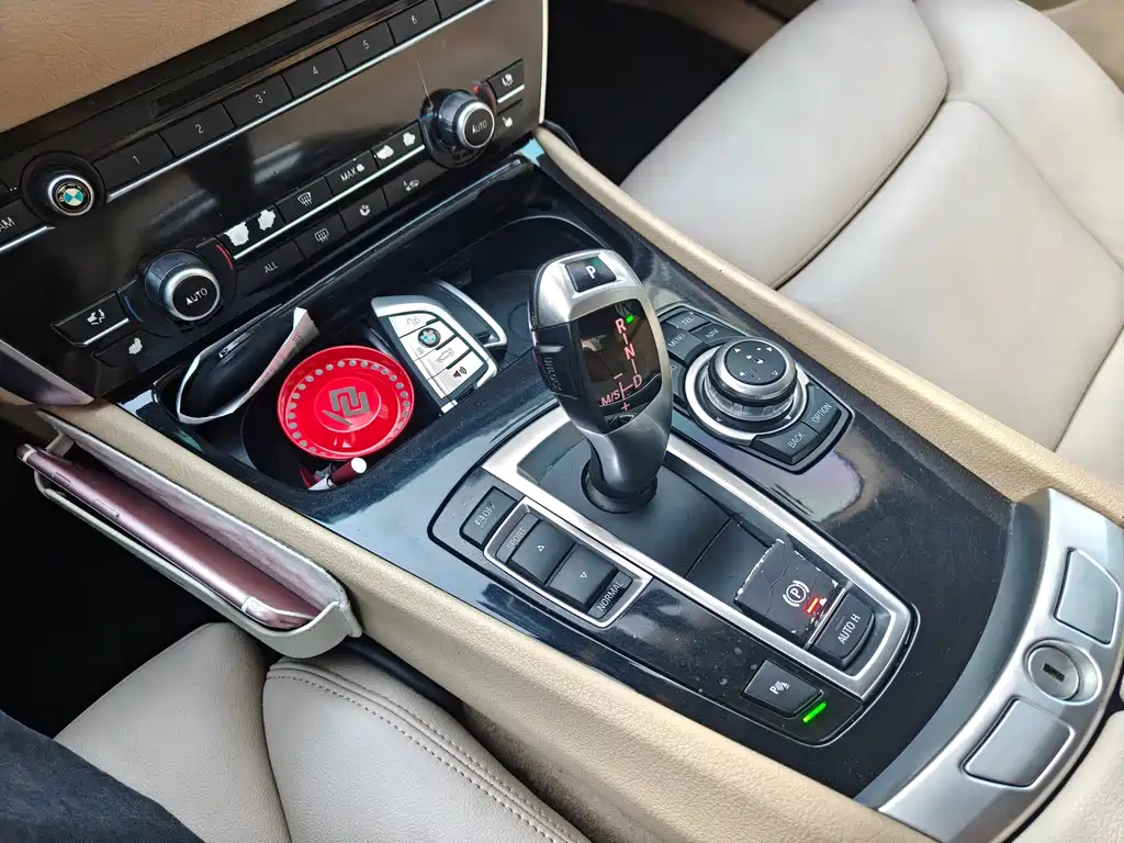 BMW 5 Series GT 2010 535i Luxury купить на сайте DeffCars