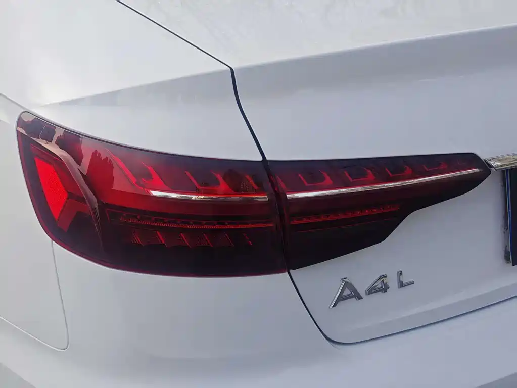 Audi A4L 2024 40 TFSI Fashionable and Dynamic купить на сайте DeffCars
