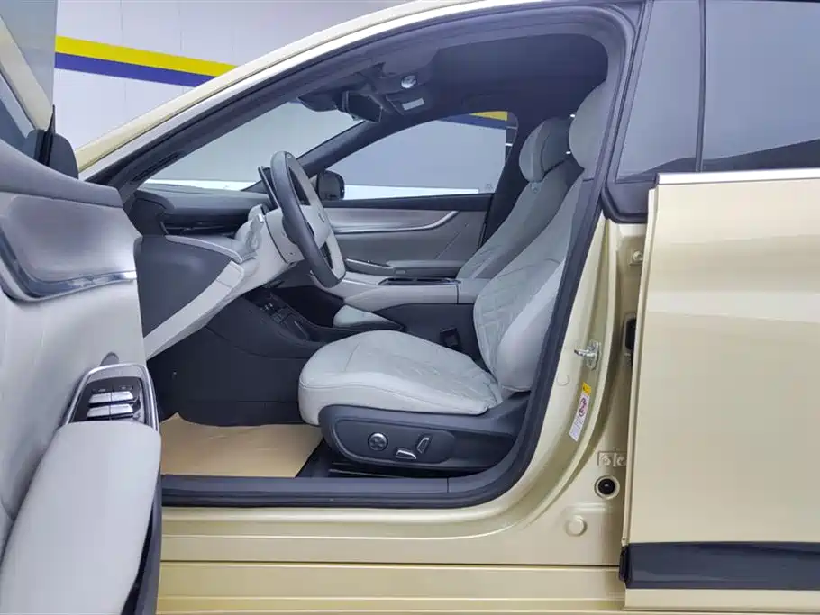 Changan Qiyuan A07 2023 model extended range 200 Max купить на сайте DeffCars