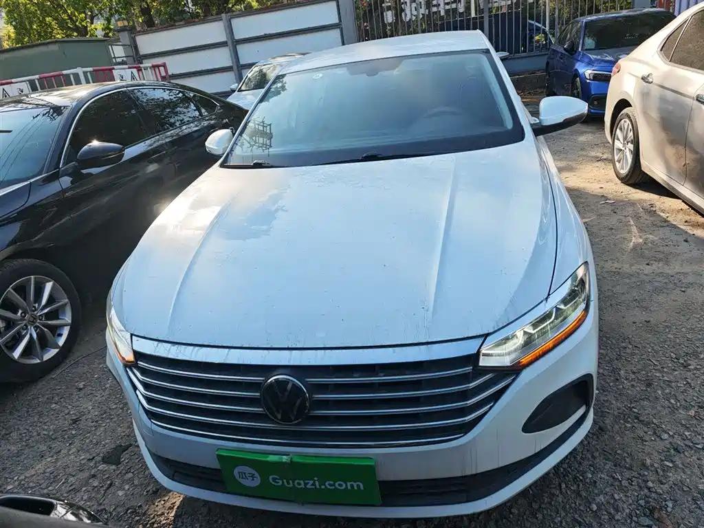 Lavida 2023 1.5L automatic Deyi version купить на сайте DeffCars