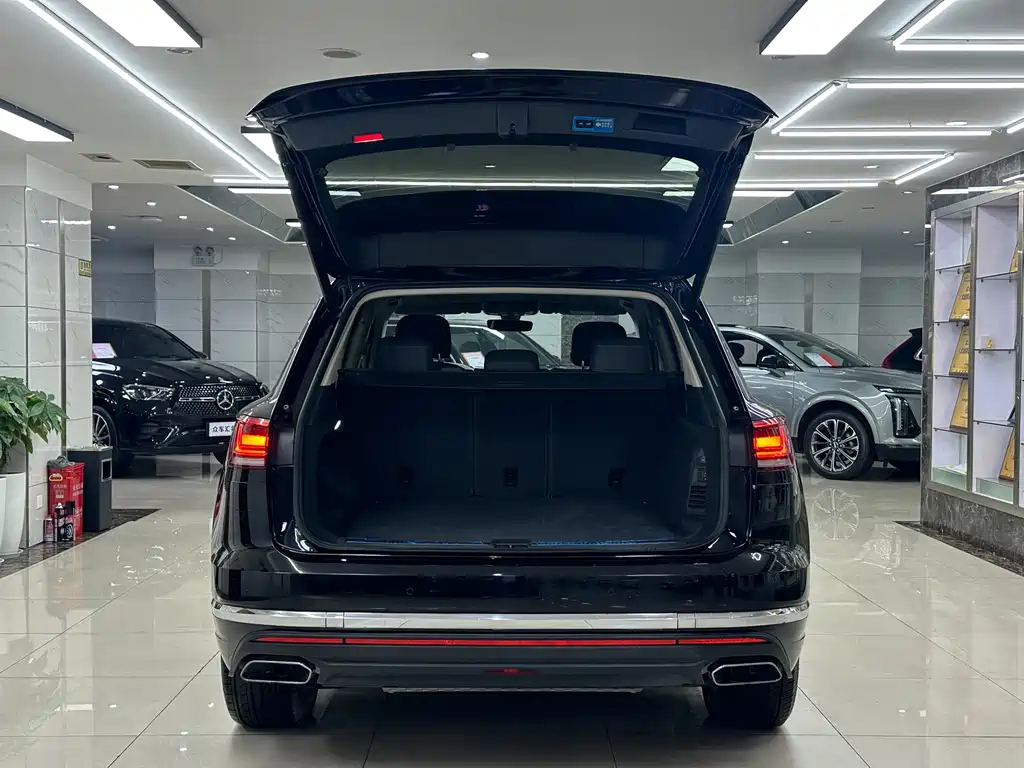Touareg 2019 2.0TSI Sharp Wing Edition National VI купить на сайте DeffCars