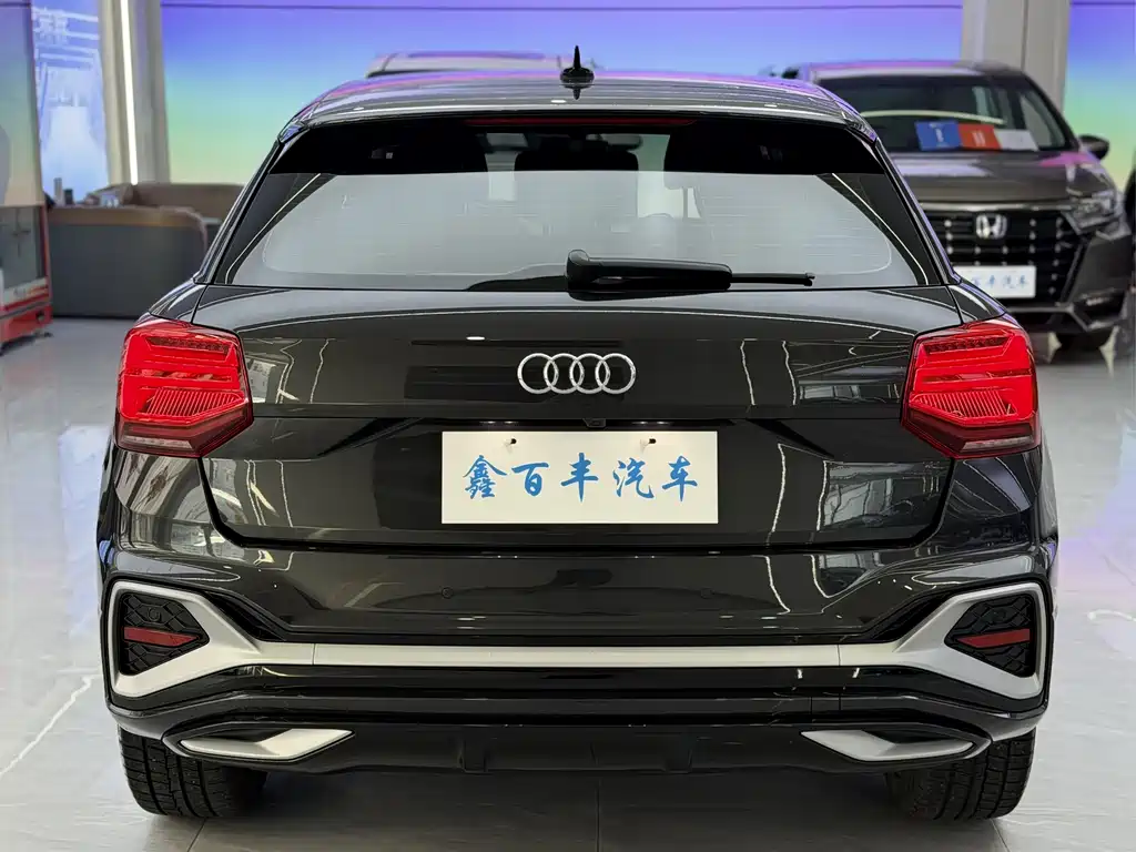 Audi Q2L 2022 35 TFSI aggressive and dynamic model купить на сайте DeffCars