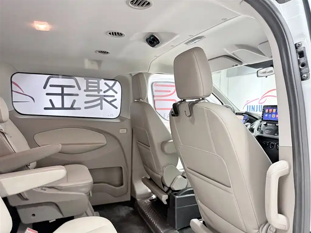 Tourio 2020 2.0T Automatic Elite Edition National VI купить на сайте DeffCars