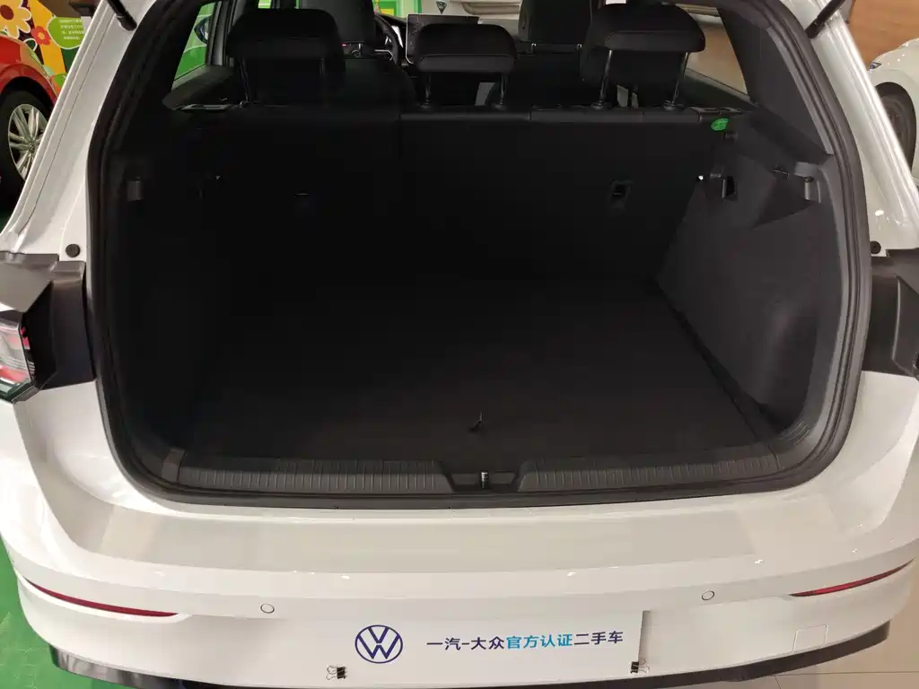 Golf 2025 300TSI R-Line купить на сайте DeffCars