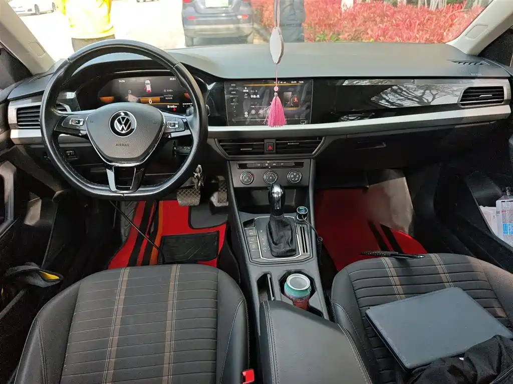 Lavida 2022 1.5L automatic vision version купить на сайте DeffCars