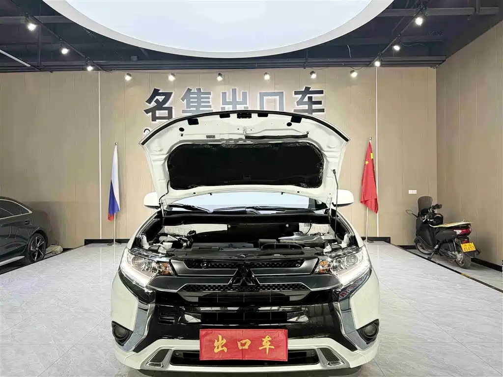 Outlander 2021 2.0L 2WD Smooth Edition 5 seats купить на сайте DeffCars