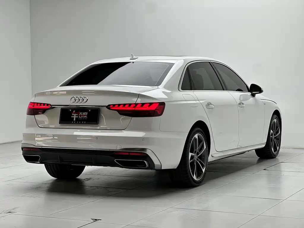 Audi A4L 2022 40 TFSI Fashionable and Dynamic купить на сайте DeffCars
