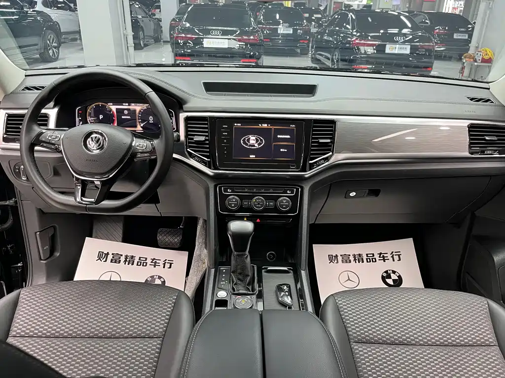 Touron 2020 380TSI four-wheel drive comfort version National VI купить на сайте DeffCars