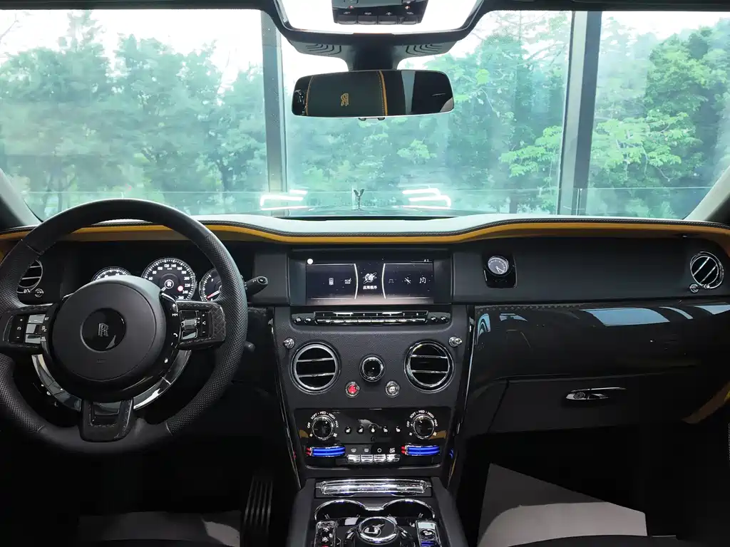 Cullinan 2020 Black Badge купить на сайте DeffCars