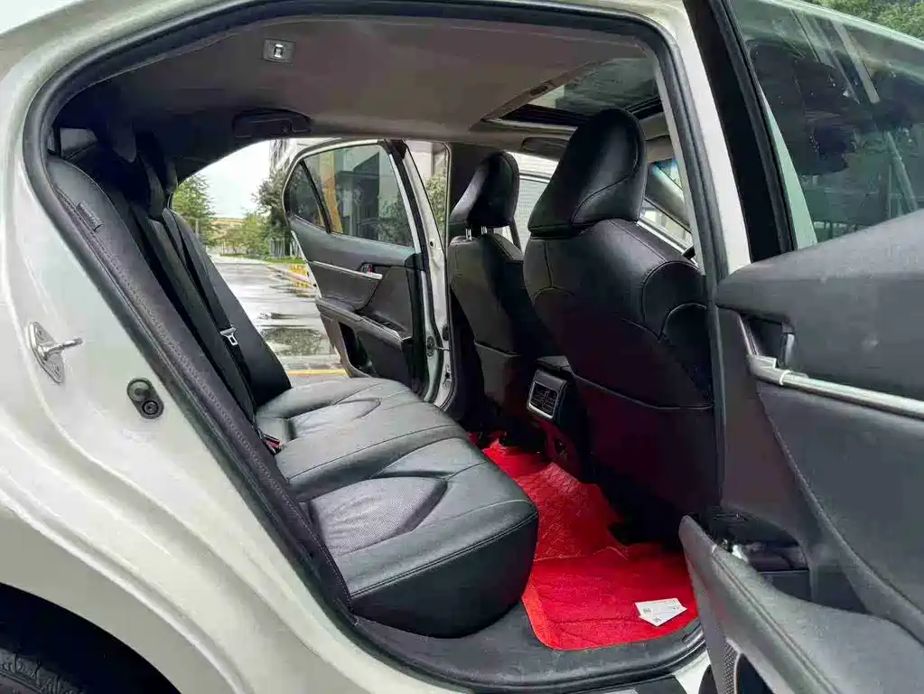 Camry 2021 2.5G Deluxe Edition купить на сайте DeffCars