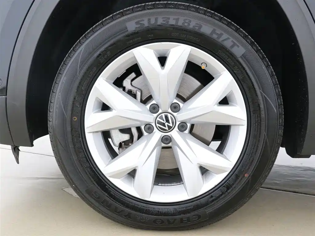 Touron 2022 380TSI four-wheel drive luxury version купить на сайте DeffCars